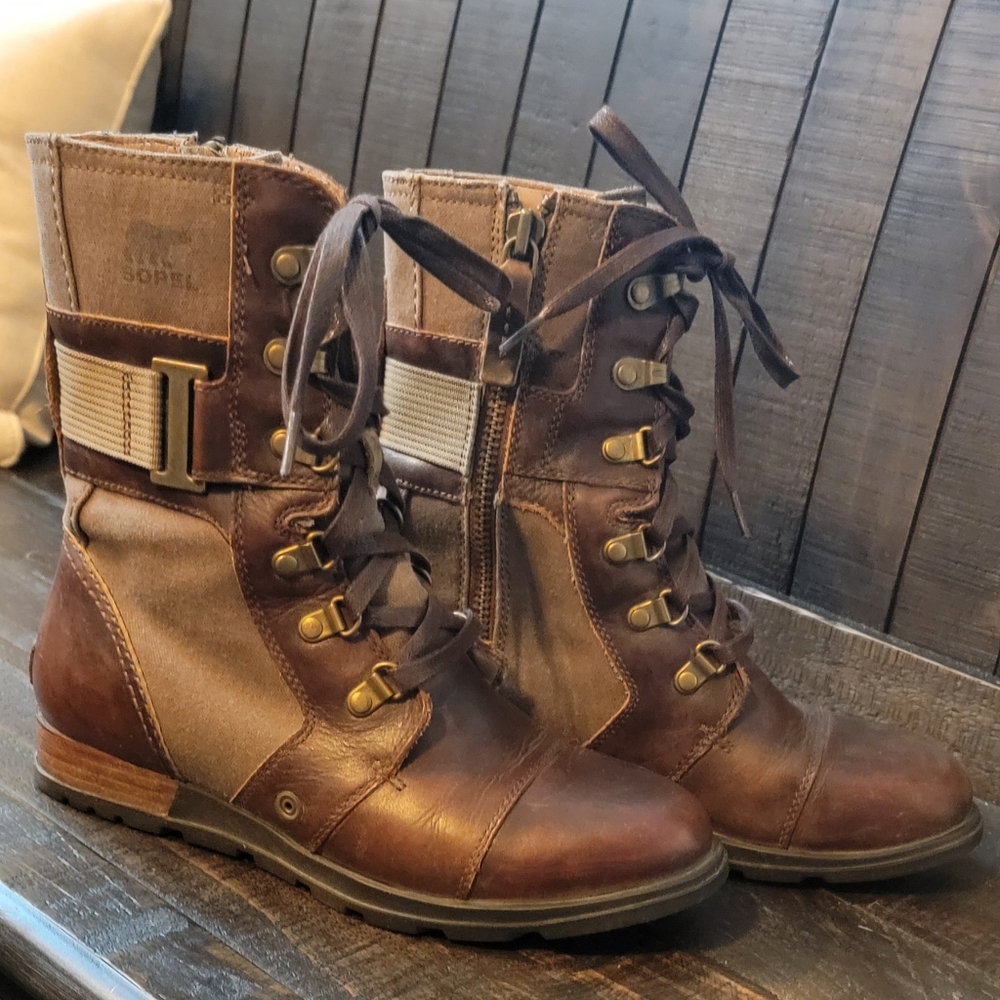 Sorel Major Carly "Combat" Boot